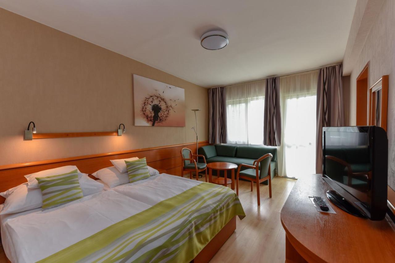 Hotel Panorama Балатондьєрек Екстер'єр фото